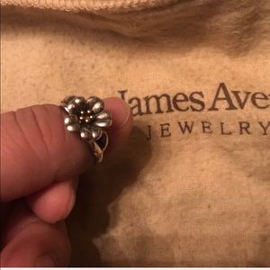 Retired James Avery April FlOWer Ring size 8.5